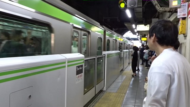 00019_Trim_Moment_Moment