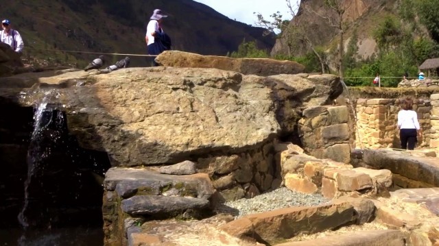 MAH02632_Moment(4)_Moment